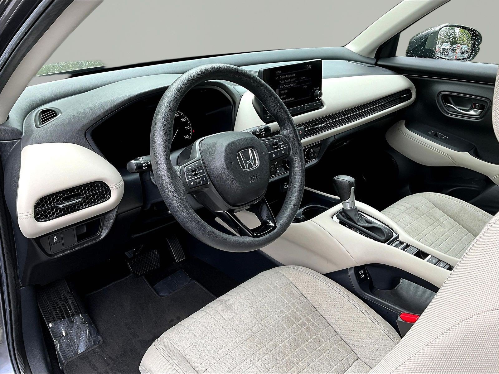 Certified 2024 Honda HR-V LX image 17