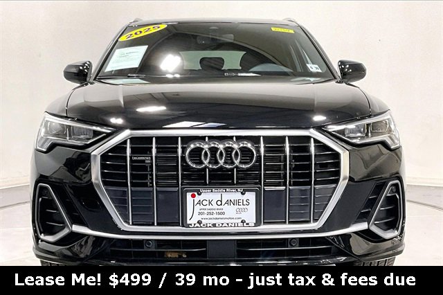 Used 2025 Audi Q3 2.0T Premium w/ Convenience Package image 3