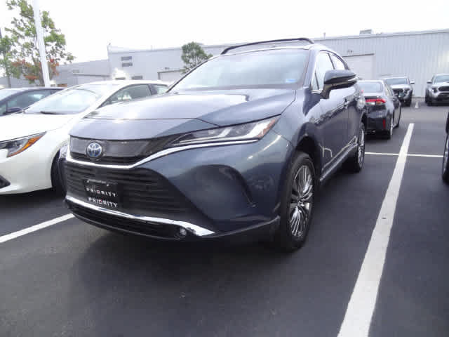 Used 2022 Toyota Venza Limited w/ Advanced Technology Package