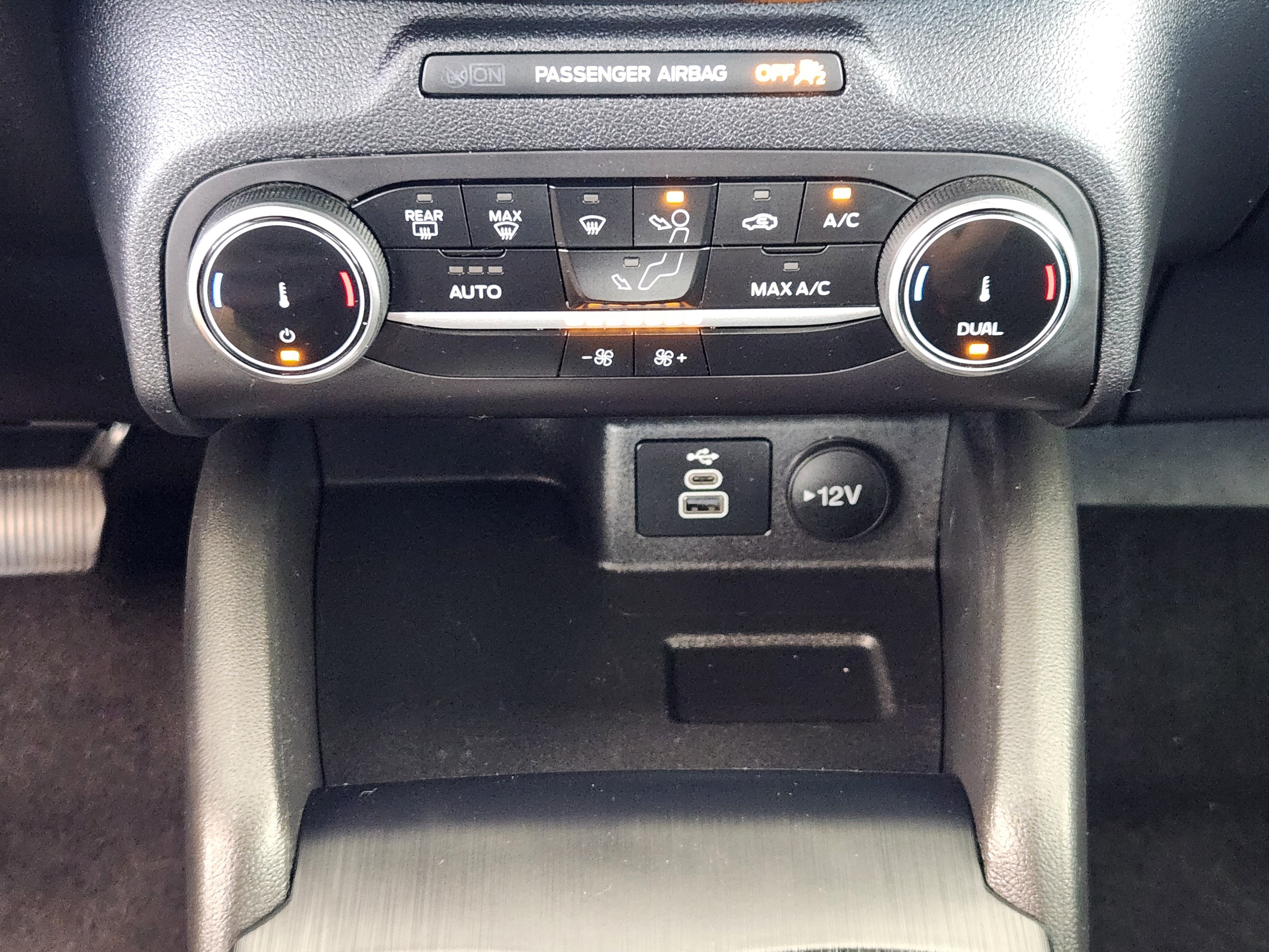Used 2025 Ford Escape ST-Line FWD image 19