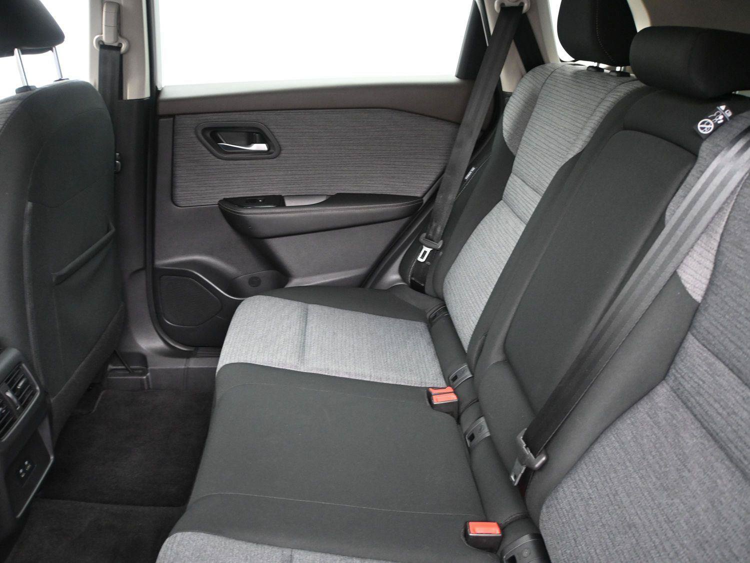 Used 2023 Nissan Rogue SV AWD/4WD image 10