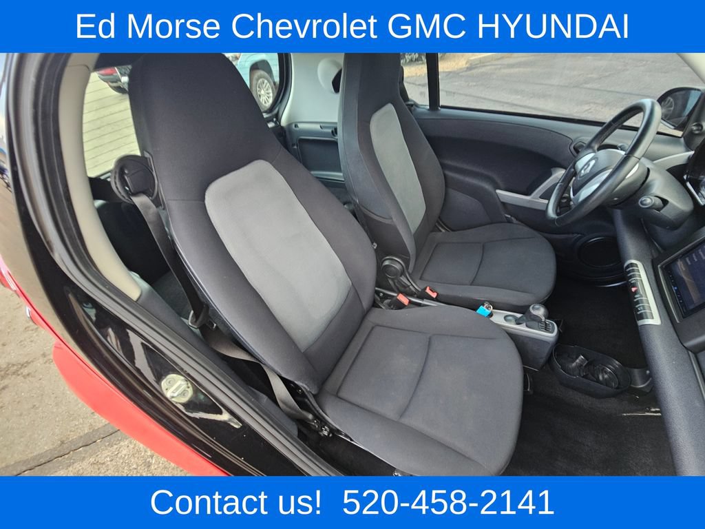 Used 2014 smart fortwo passion RWD image 12