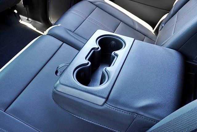Used 2024 Chevrolet Silverado 1500 High Country w/ High Country Premium Package AWD/4WD image 28