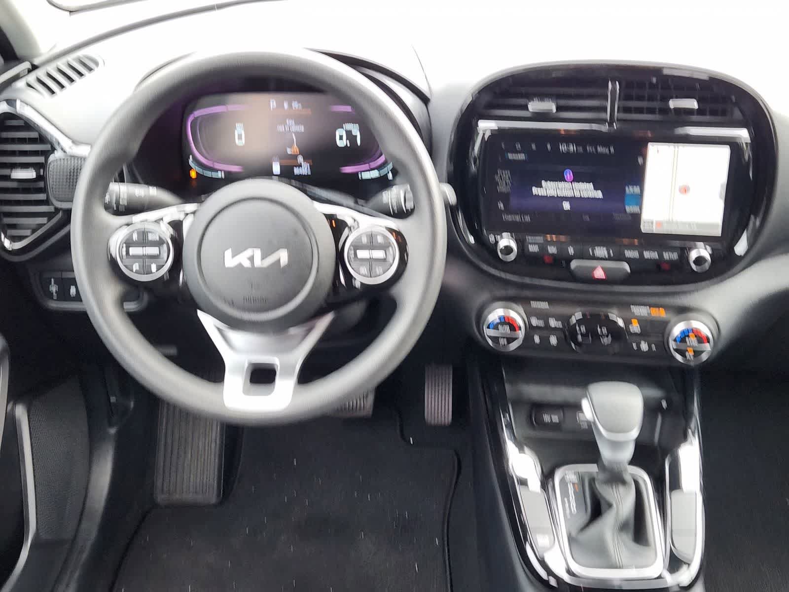 Used 2023 Kia Soul S FWD image 25