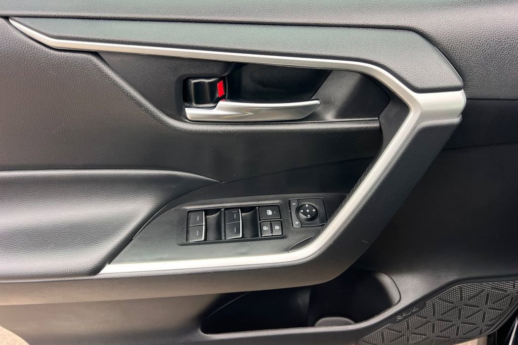 Used 2024 Toyota RAV4 XLE image 11