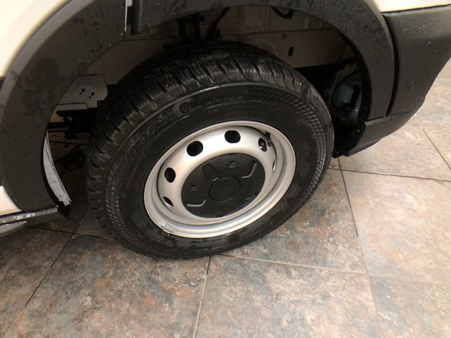 New 2026 Ford Transit 250 148 Medium Roof RWD image 9