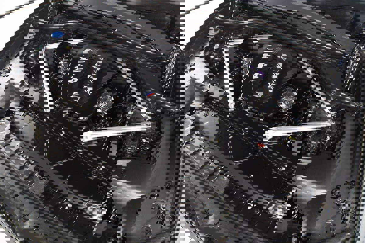 Used 2023 BMW X7 M60i w/ Executive Package image 26