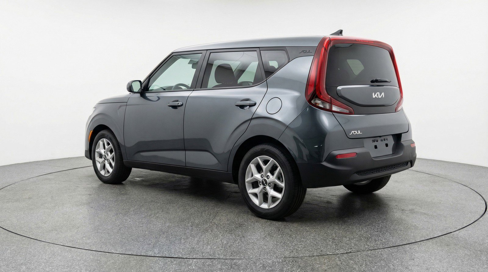 Used 2025 Kia Soul LX w/ LX Technology Package FWD image 6