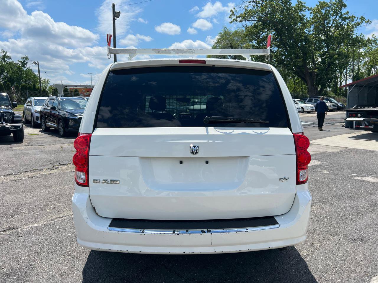 Used 2013 RAM C/V Tradesman w/ UConnect Hands-Free Group FWD image 7