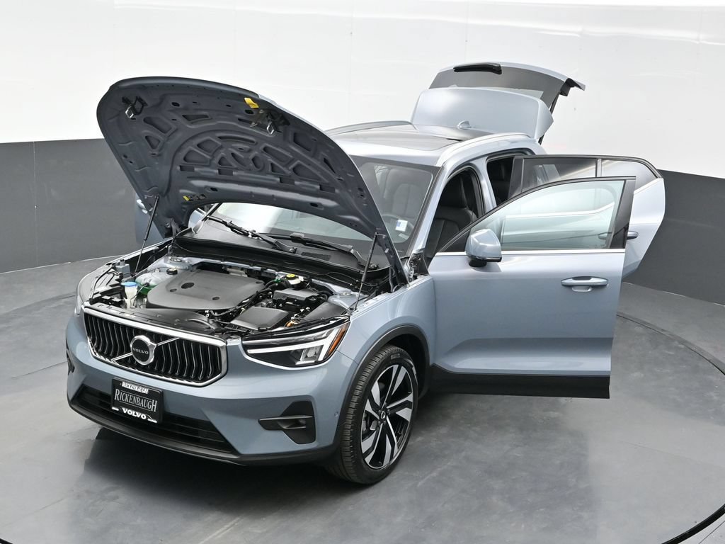 Used 2023 Volvo XC40 B5 Ultimate w/ Protection Package Premier AWD/4WD image 40