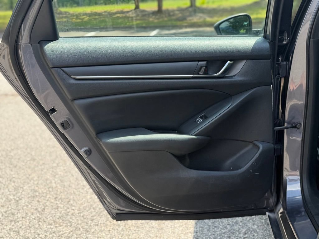 Used 2019 Honda Accord Sport image 12
