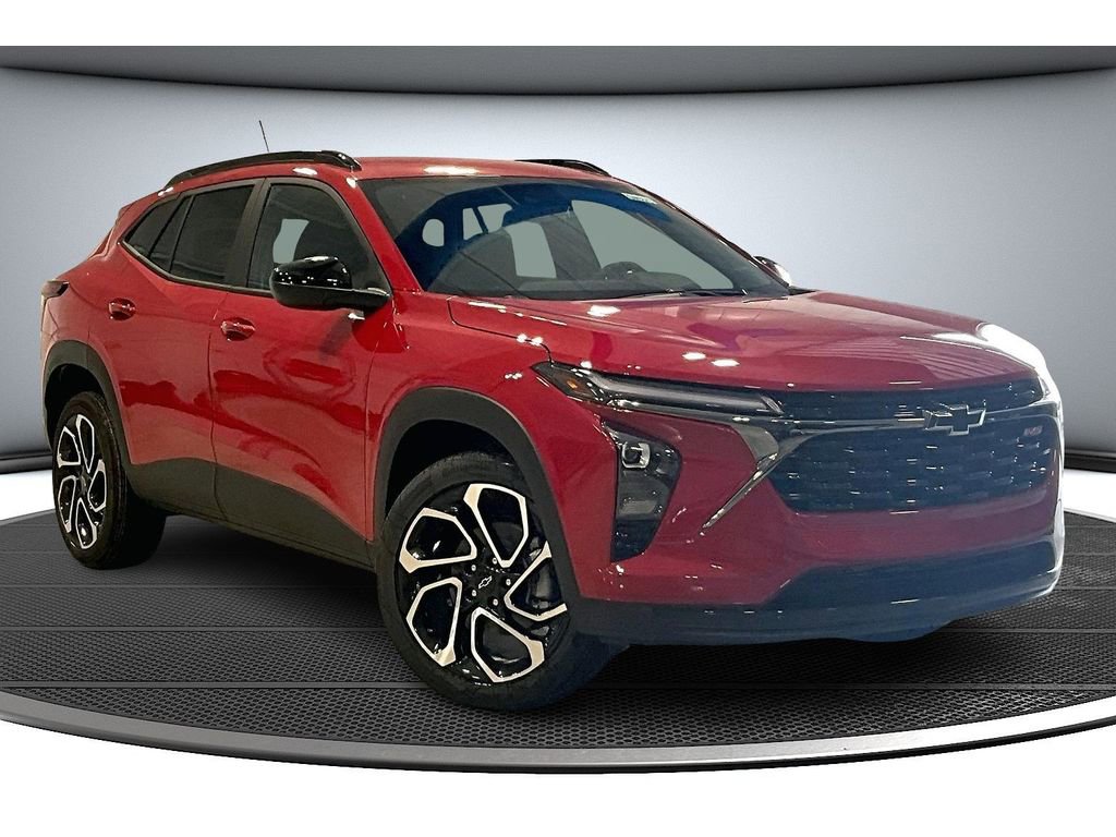 New 2026 Chevrolet Trax RS image 2