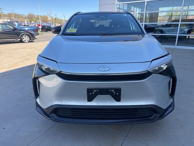Used 2025 Toyota bZ4X AWD w/ Weather Package image 2