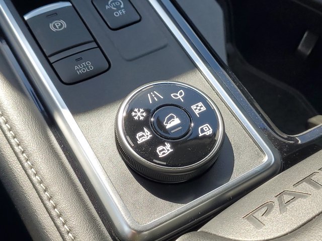 Certified 2023 Nissan Pathfinder SL AWD/4WD image 18