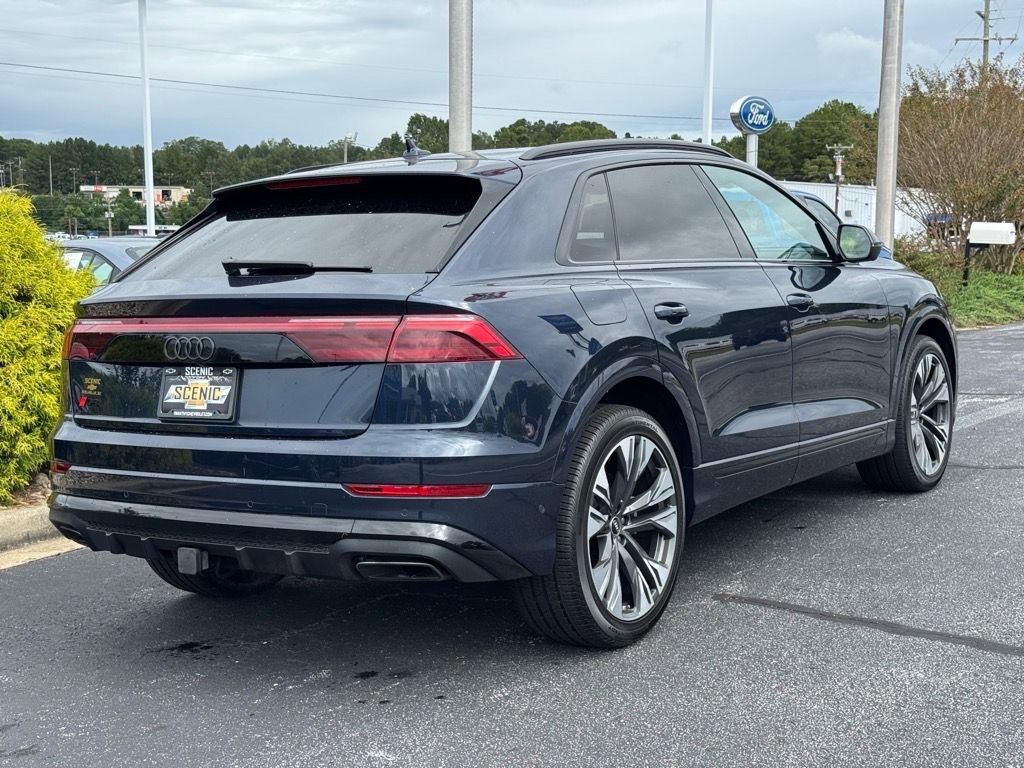 Used 2024 Audi Q8 Prestige w/ Prestige Package image 3