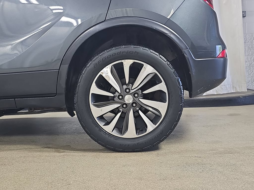 Used 2017 Buick Encore Preferred AWD/4WD image 37