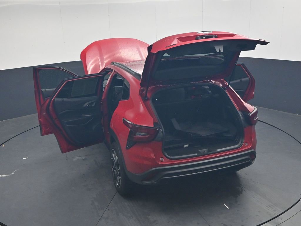 Used 2026 Chevrolet Trax RS w/ Driver Confidence Package FWD image 49