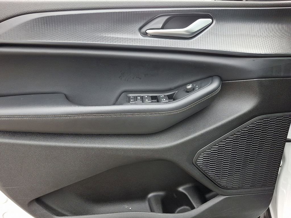 Used 2023 Jeep Grand Cherokee L Altitude image 14