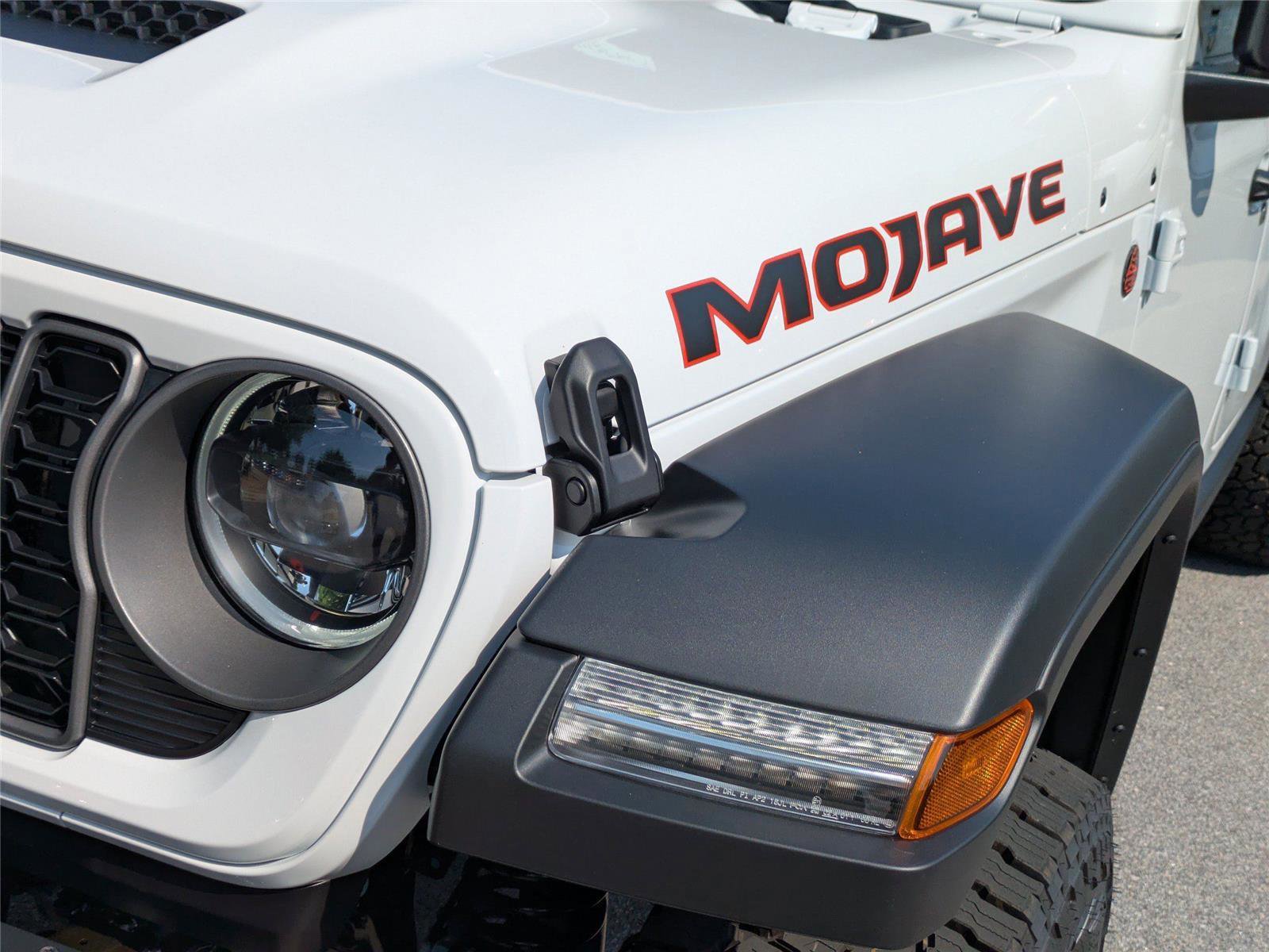 New 2026 Jeep Gladiator Mojave AWD/4WD image 10