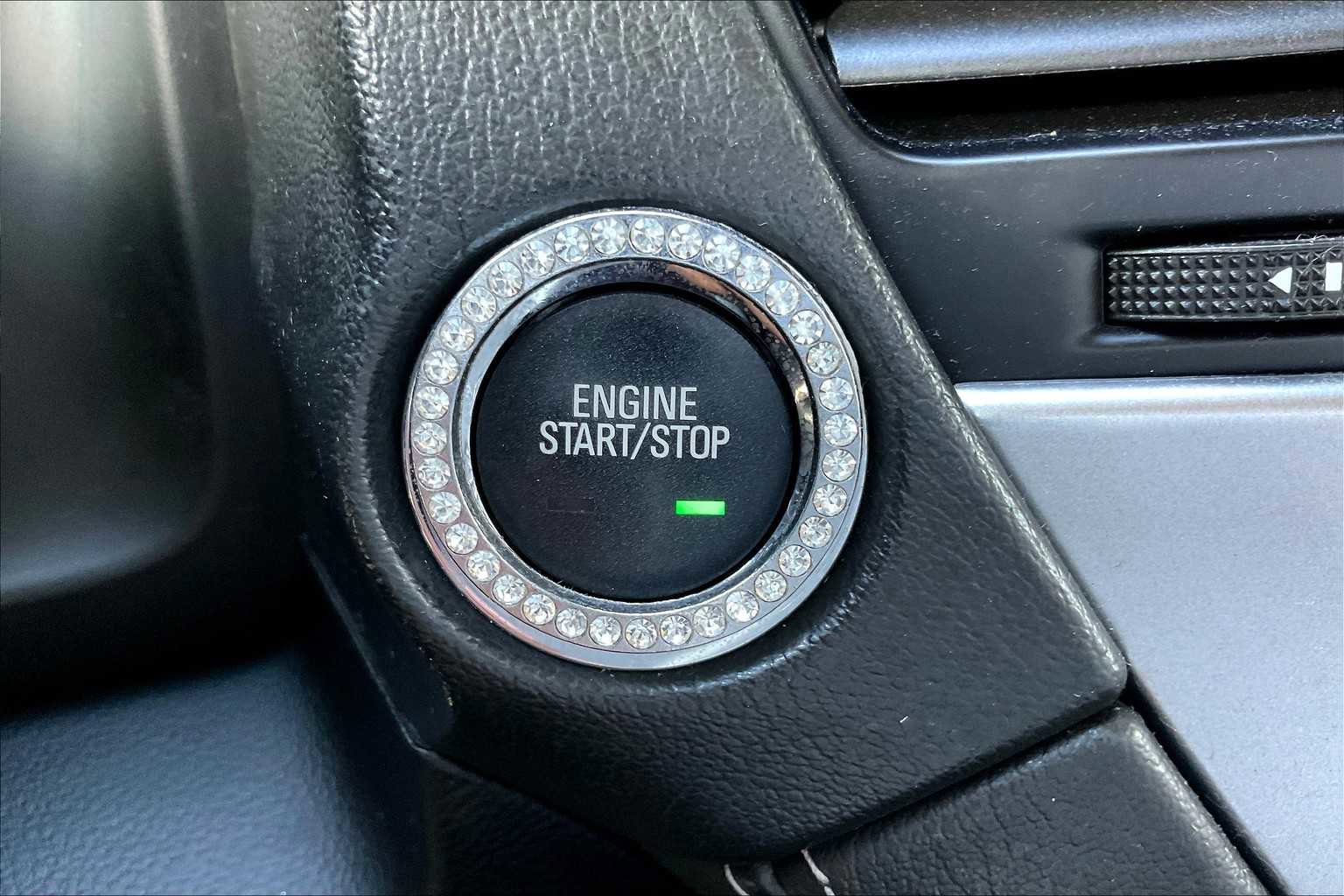 Used 2019 Chevrolet Suburban Premier image 32