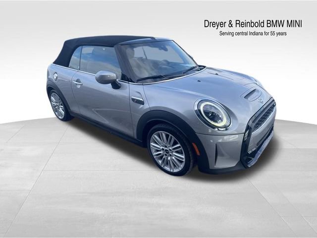 Used 2023 MINI Cooper S w/ Signature Upholstery Package image 1