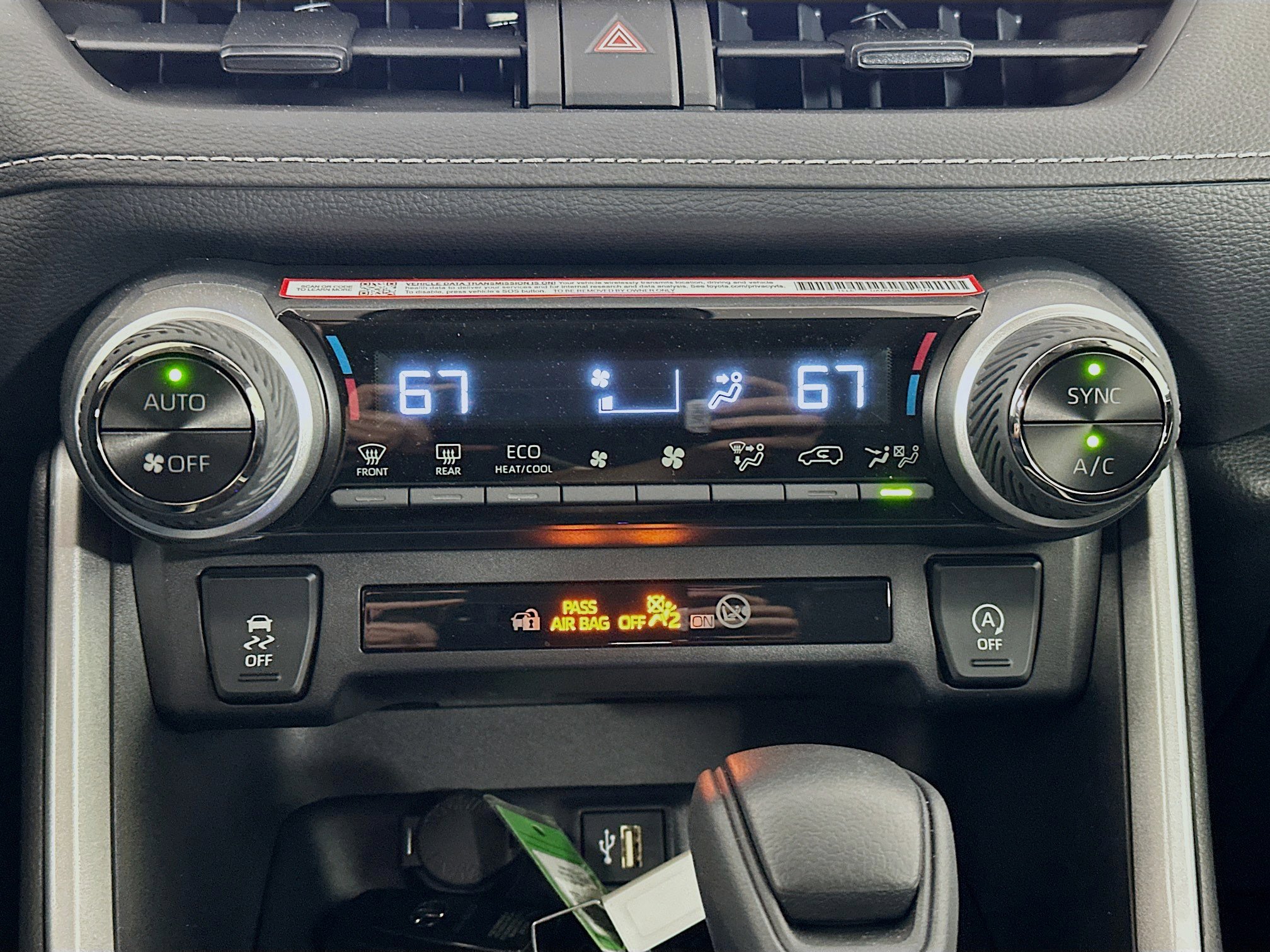 Used 2025 Toyota RAV4 XLE w/ Convenience Package FWD image 23