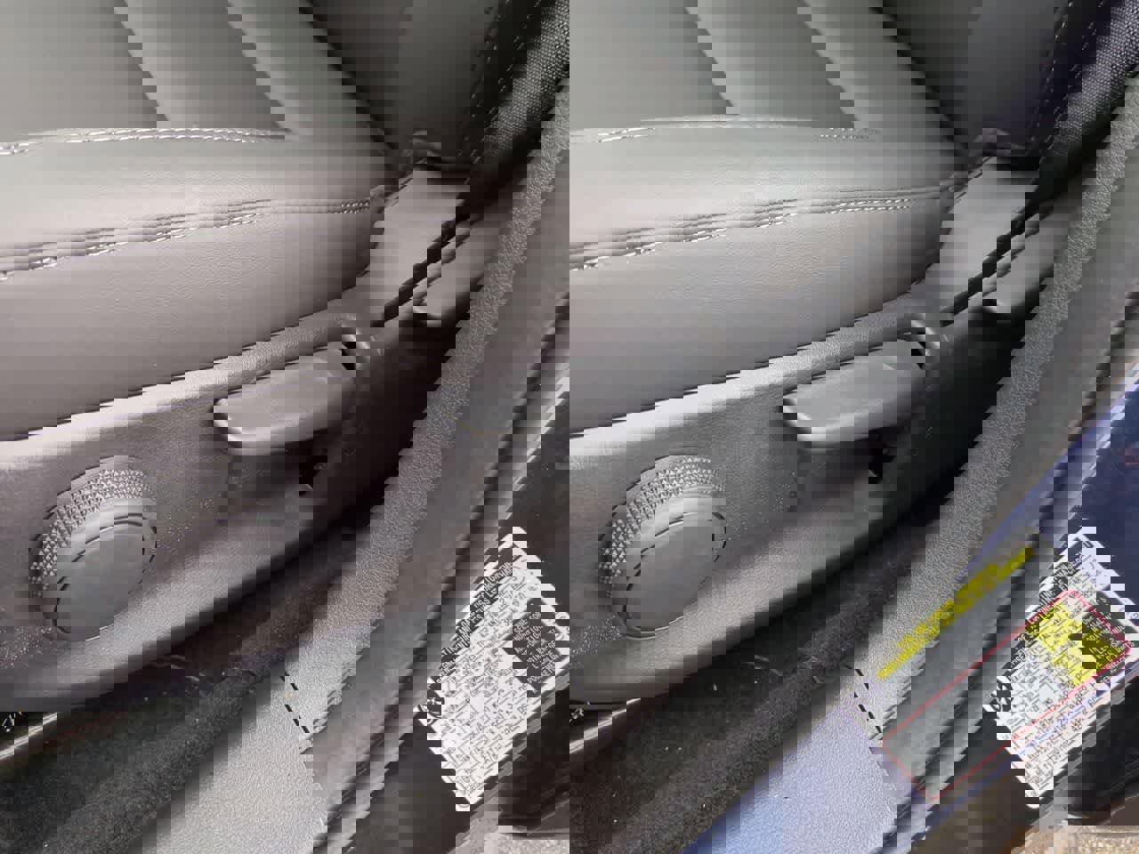 New 2025 MAZDA CX-30 AWD 2.5 S w/ Select Sport Pkg image 15