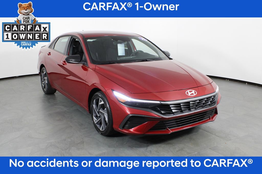 Certified 2025 Hyundai Elantra SEL image 5