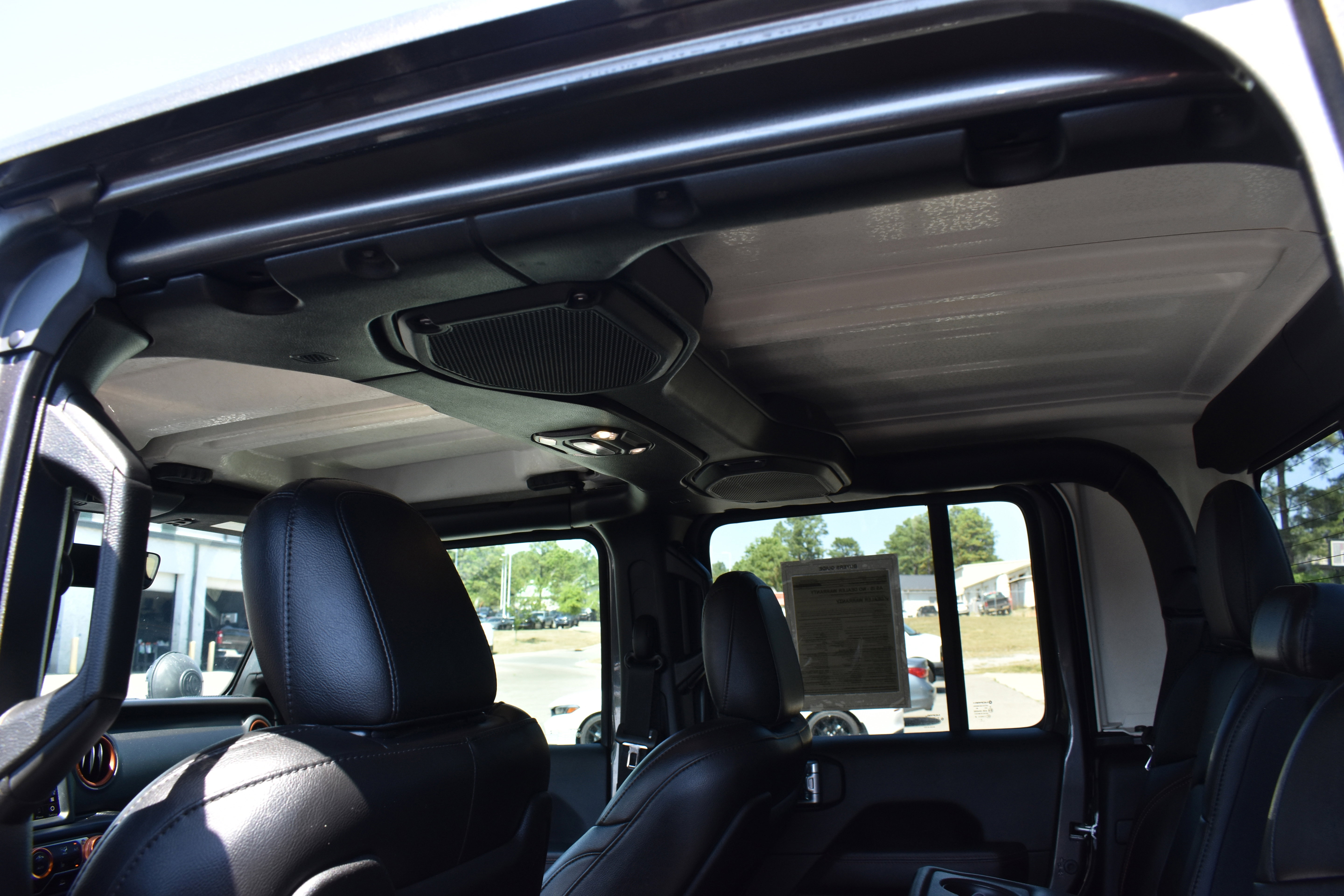 Used 2023 Jeep Gladiator Mojave w/ LED Lighting Group AWD/4WD image 27