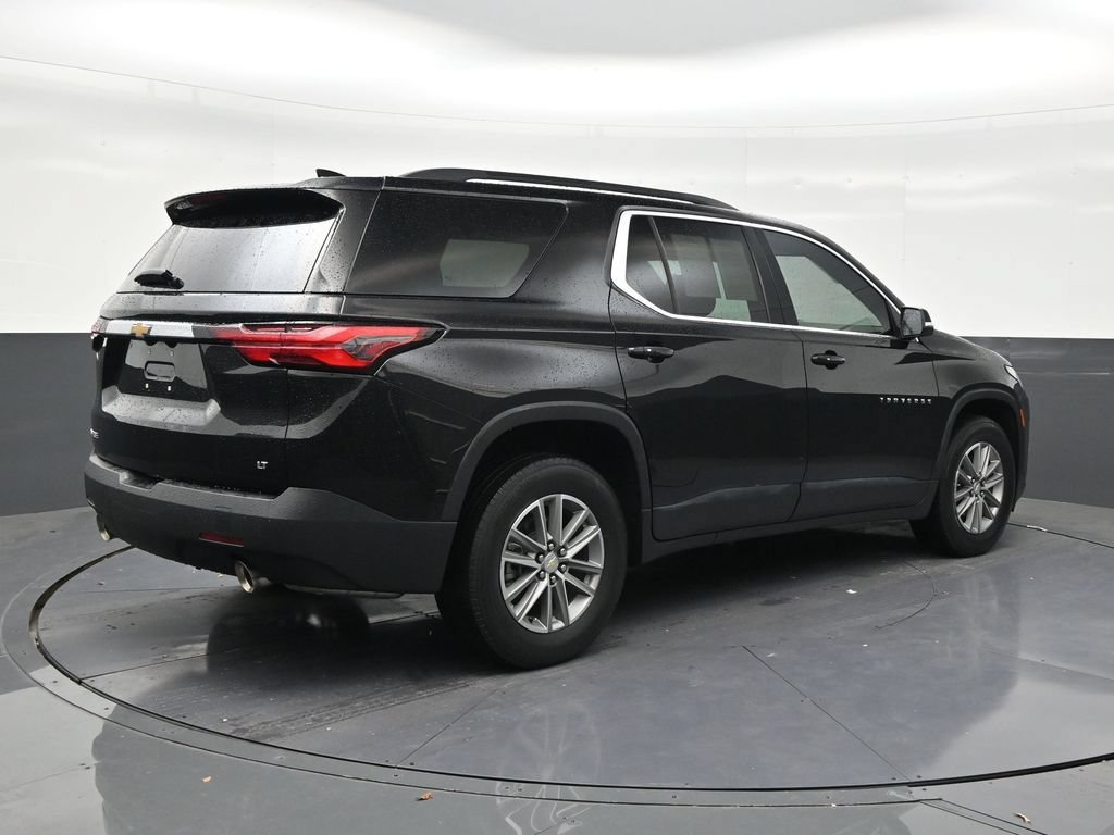 Used 2023 Chevrolet Traverse LT FWD image 5