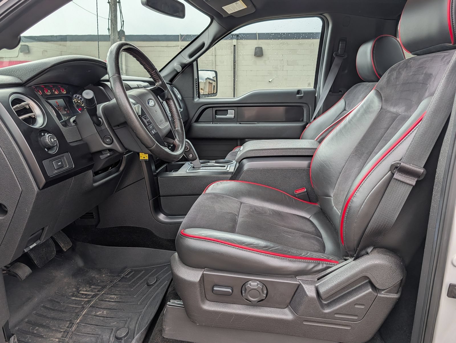 Used 2014 Ford F150 FX4 w/ FX Appearance Package AWD/4WD image 15