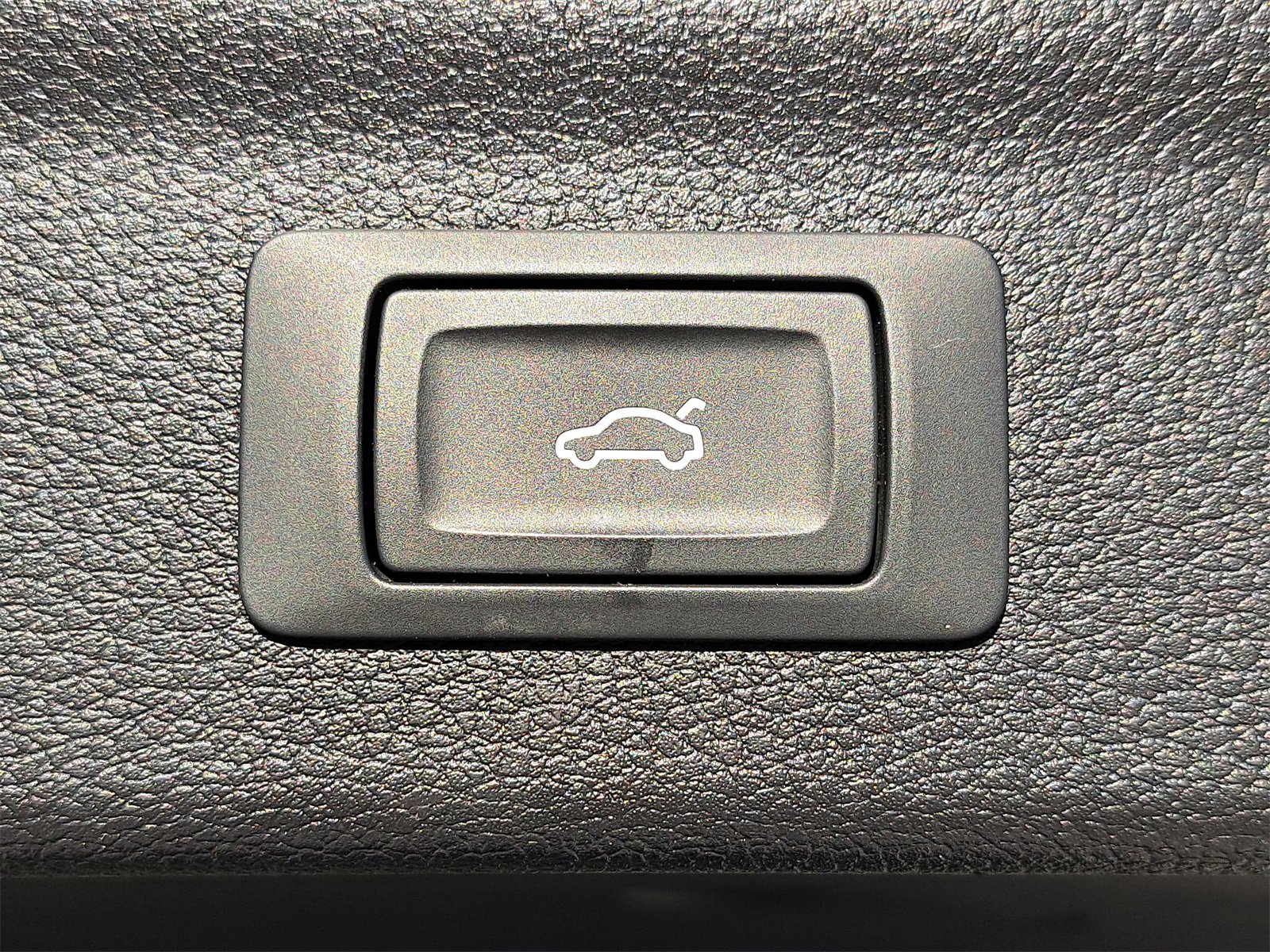 Used 2023 Audi Q3 2.0T Premium image 13