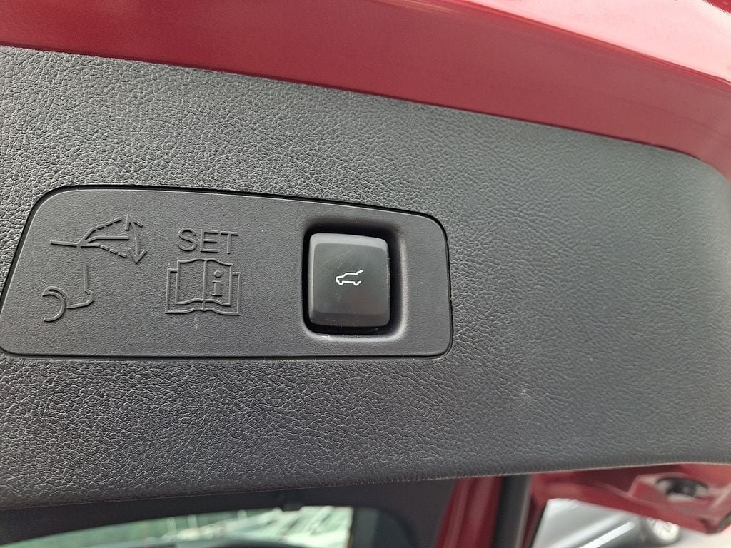 Certified 2024 Lincoln Corsair AWD w/ Equipment Group 101A image 29
