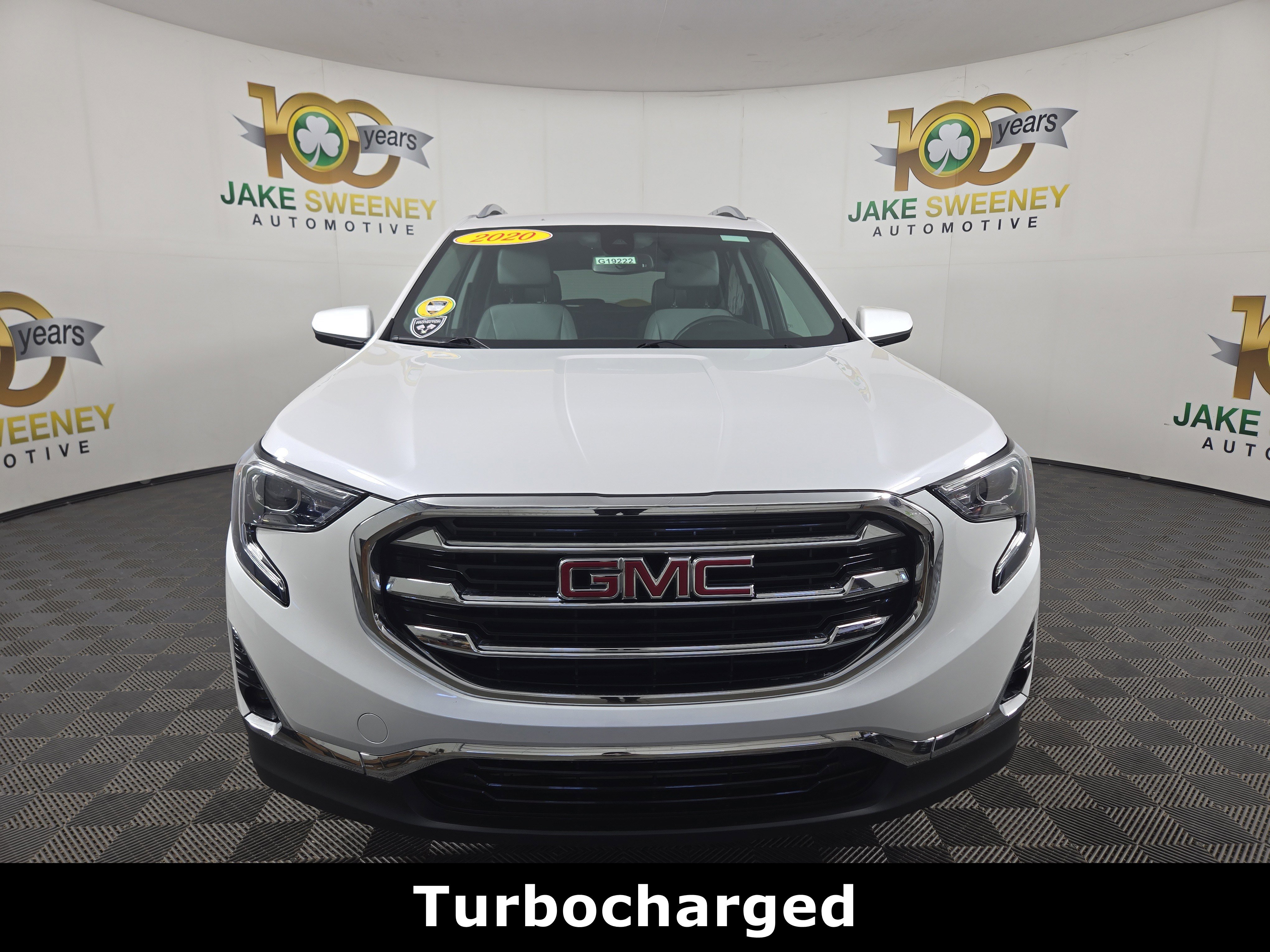 Certified 2020 GMC Terrain SLT w/ Preferred Package image 2