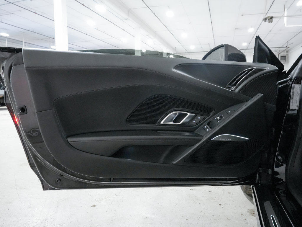 Used 2017 Audi R8 V10 plus AWD/4WD image 31