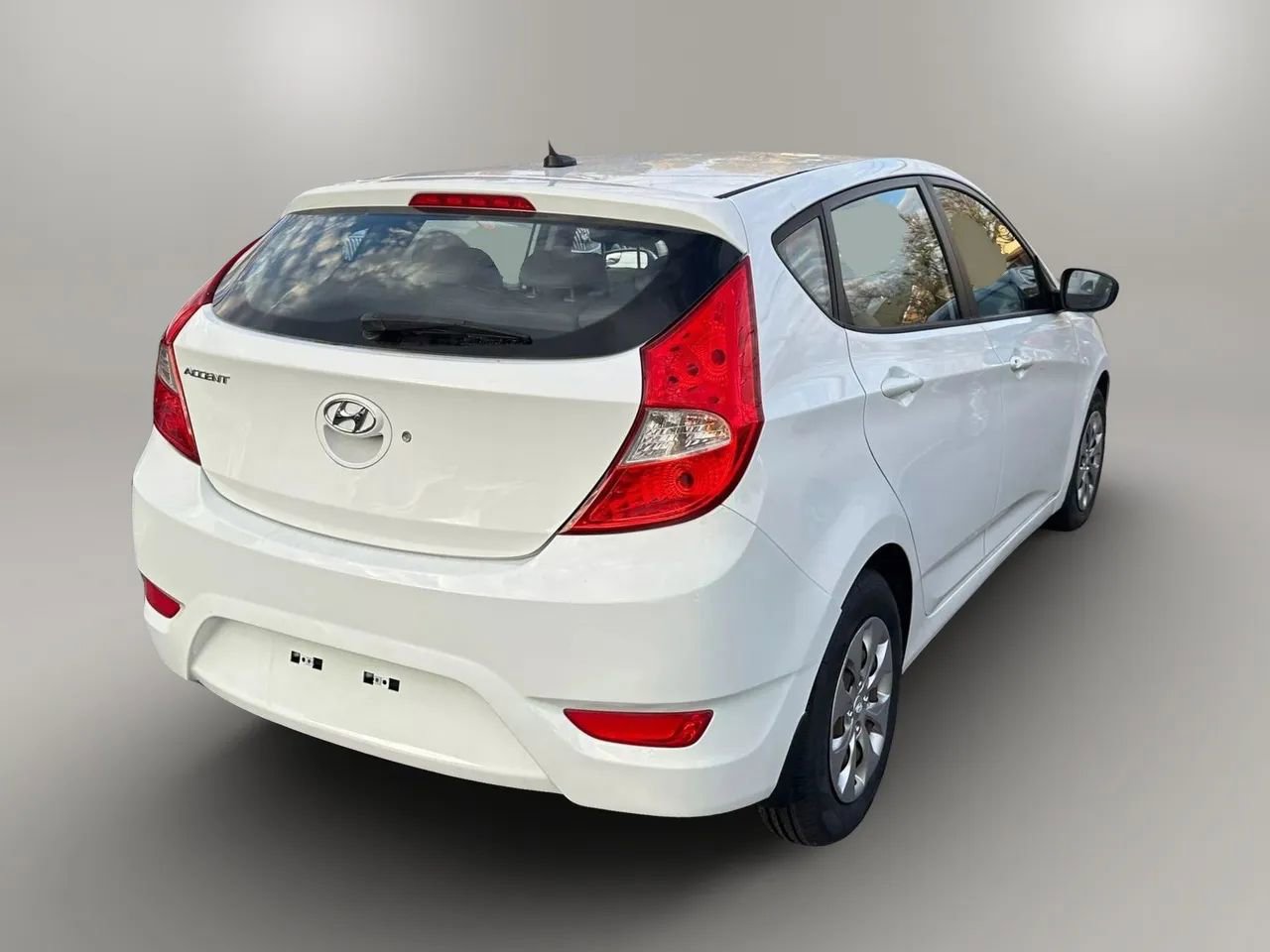 Used 2015 Hyundai Accent GS image 6