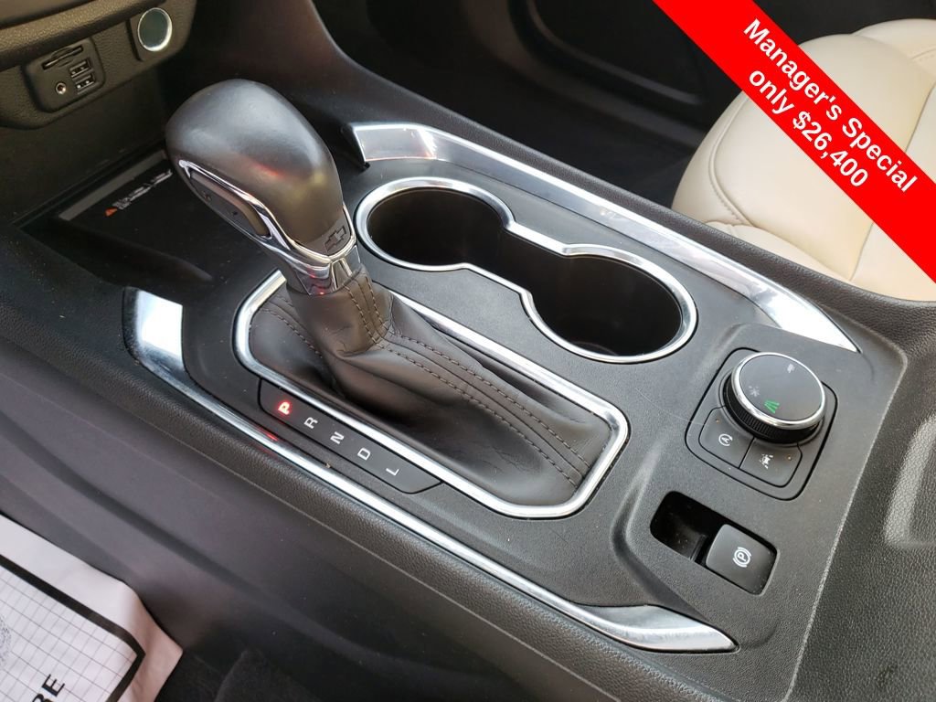 Used 2022 Chevrolet Traverse LT w/ LT Premium Package image 24