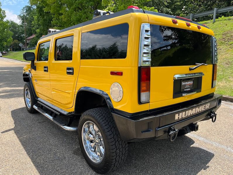 Used 2004 HUMMER H2 w/ Preferred Equipment Group AWD/4WD image 35