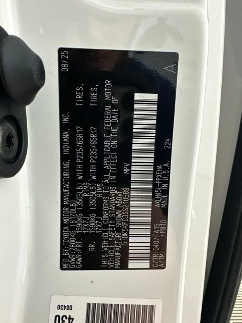 Used 2025 Toyota Sienna LE AWD/4WD image 30