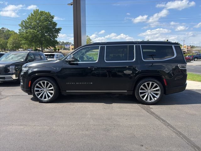 Used 2023 Jeep Grand Wagoneer Series II AWD/4WD image 4