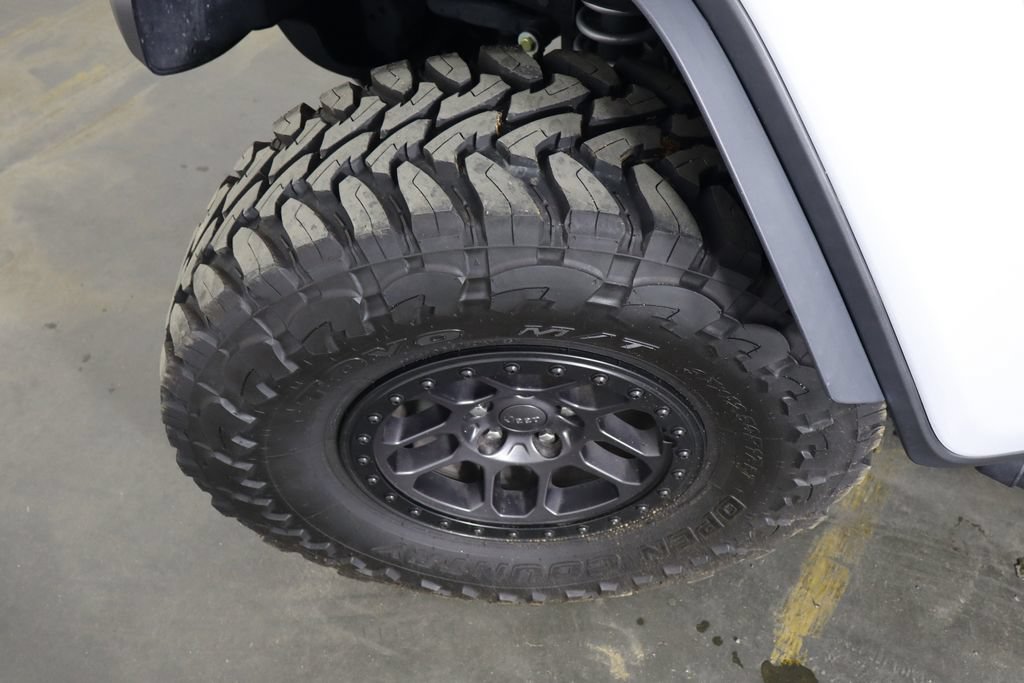 Used 2022 Jeep Wrangler Unlimited Rubicon w/ Xtreme Recon 35" Tire Package AWD/4WD image 42