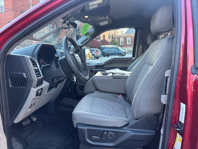 Used 2016 Ford F150 XLT w/ Equipment Group 302A Luxury AWD/4WD image 11