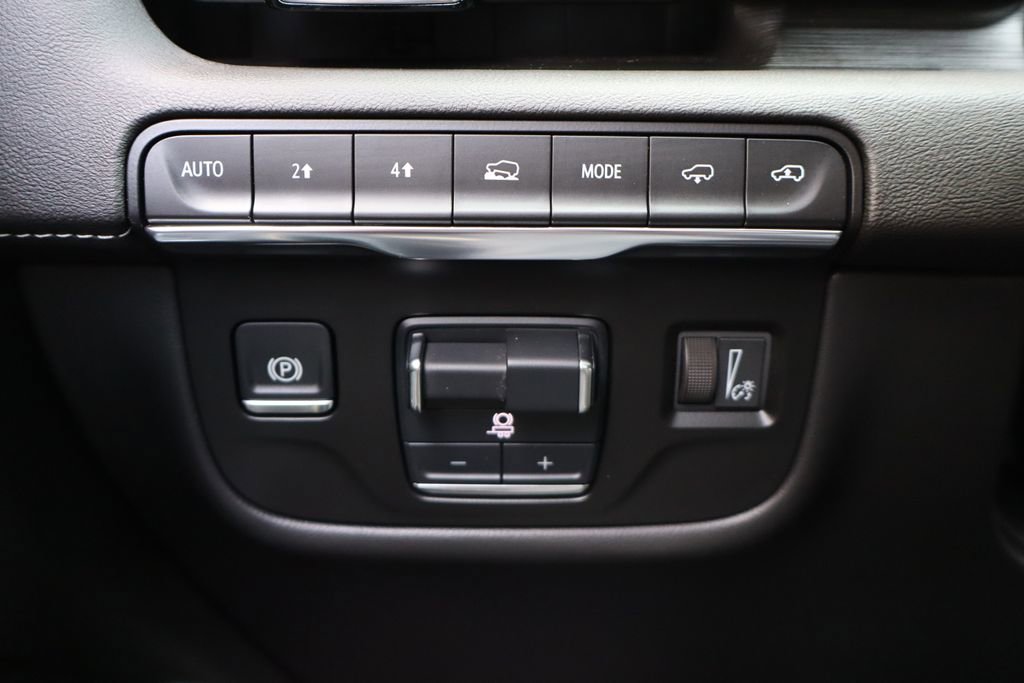 Used 2024 Cadillac Escalade Sport w/ Touring Package AWD/4WD image 32
