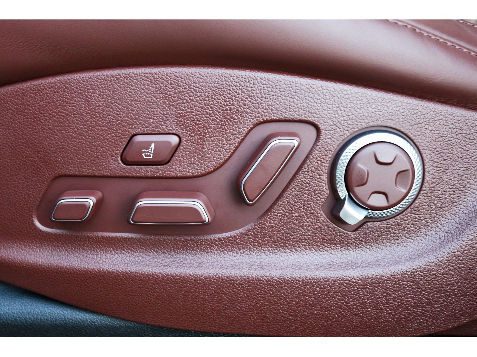 Used 2025 Genesis GV80 3.5T Prestige image 29