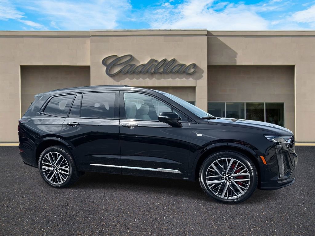 New 2025 Cadillac XT6 Sport w/ Technology Package