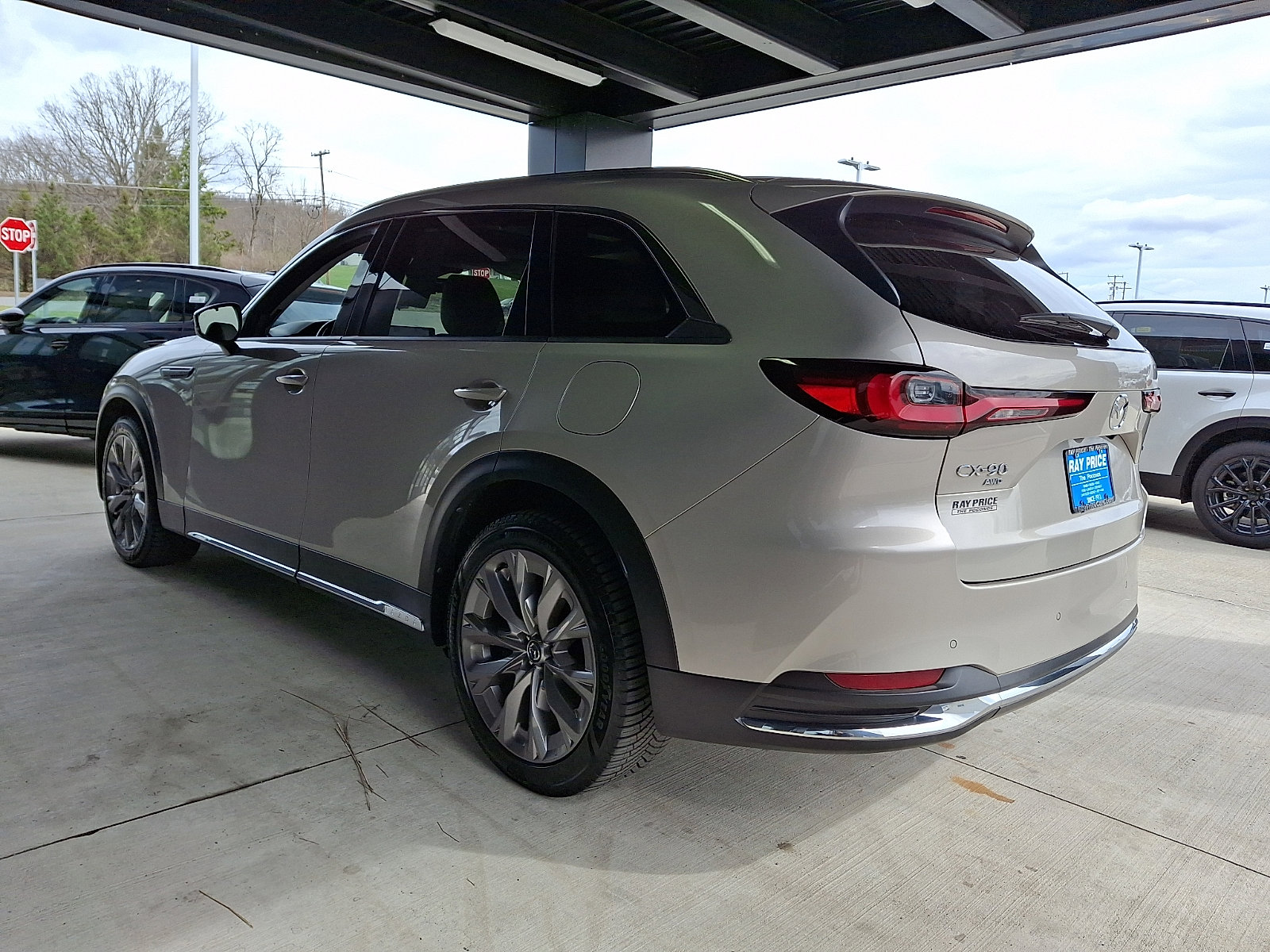 Used 2024 MAZDA CX-90 3.3 Turbo w/ Premium Package image 4