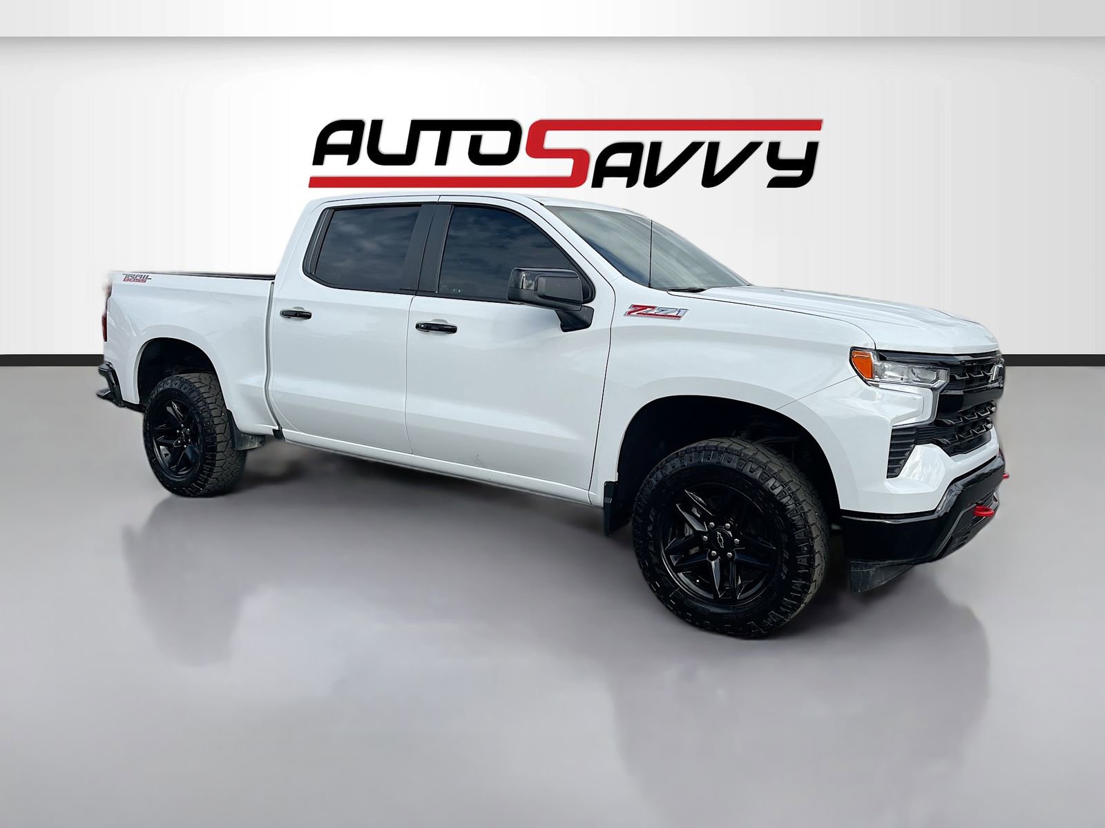 Used 2024 Chevrolet Silverado 1500 LT Trail Boss w/ Protection Package AWD/4WD image 1