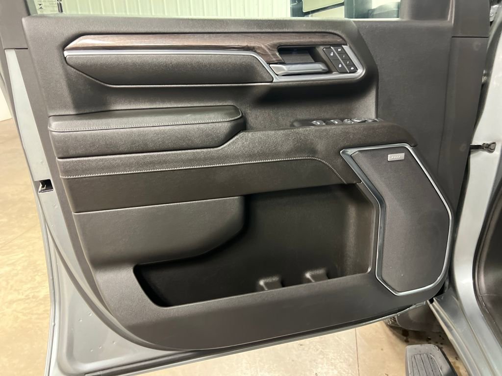 Certified 2024 Chevrolet Silverado 2500 LTZ w/ LTZ Premium Package image 15