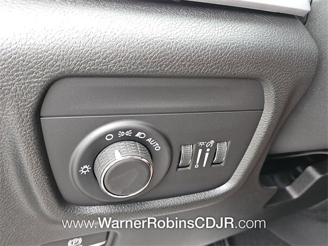 New 2025 Jeep Grand Cherokee L Laredo w/ Luxury Tech Group I image 29