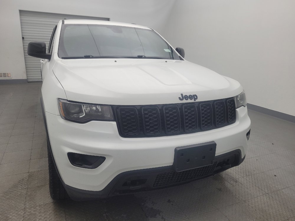 Used 2019 Jeep Grand Cherokee Laredo image 14
